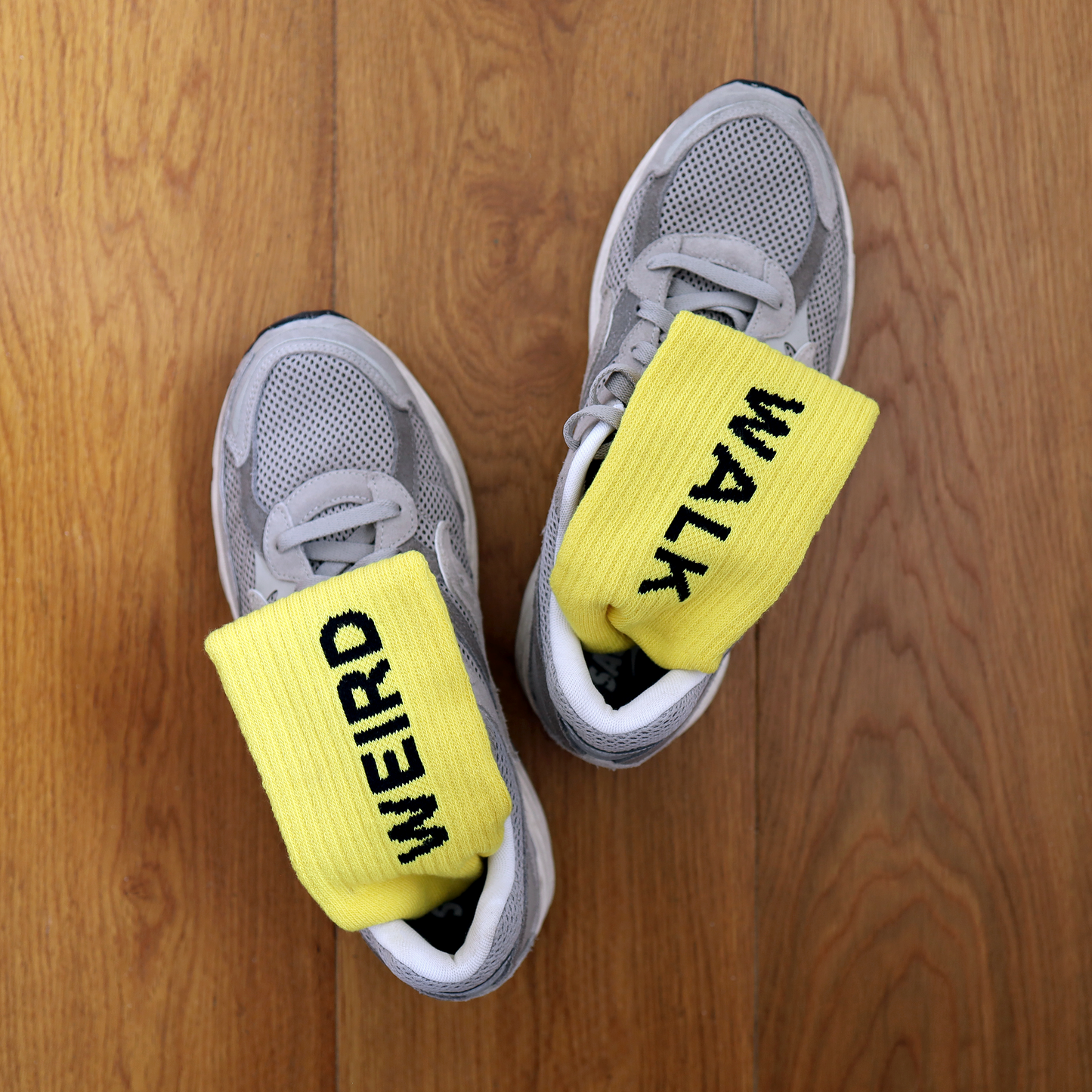 WEIRD WALK socks
