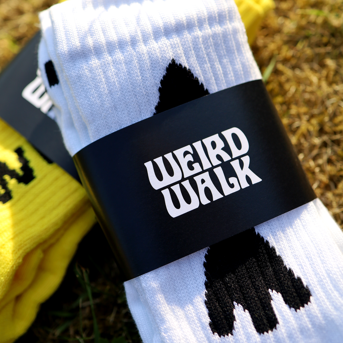 WEIRD WALK socks